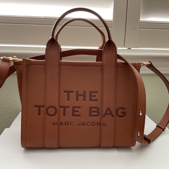 Marc Jacob’s The Leather Small Tote Bag - Picture 1 of 8